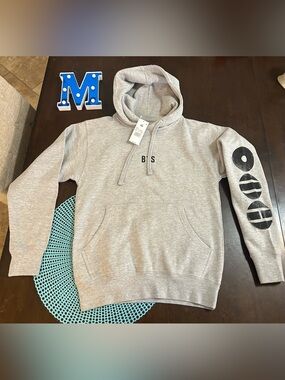 Target Exclusive BTS Merch 2026 BTS Arirang World Tour Hoodie BTS Merch (XS)